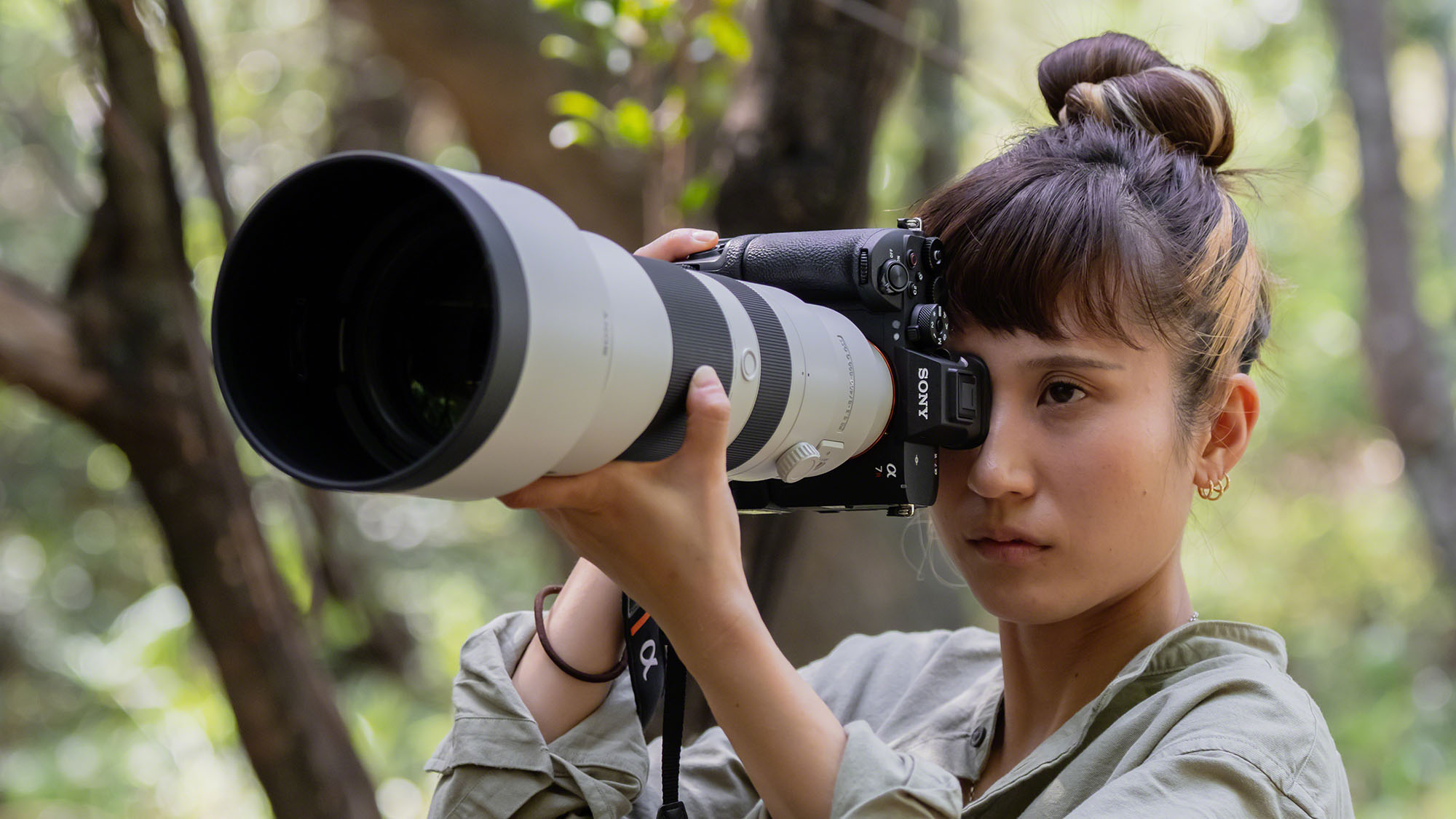 A selection of product and output photos for the Sony Alpha 7R VI mirrorless camera.
