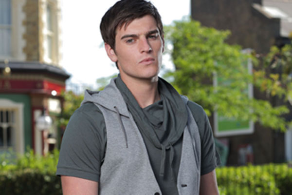 EastEnders' Matt feels under pressure to stay buff