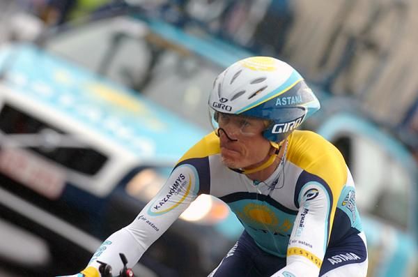 Alexander Vinokourov (Astana) started well, but faded to 15ht.