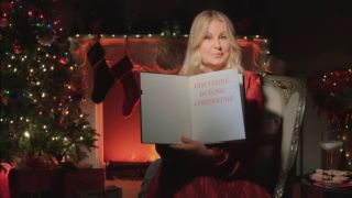 Jennifer Coolidge reading 'The Night Before Christmas' for Netflix screenshot.