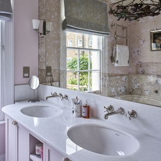 washroom with white washbasin