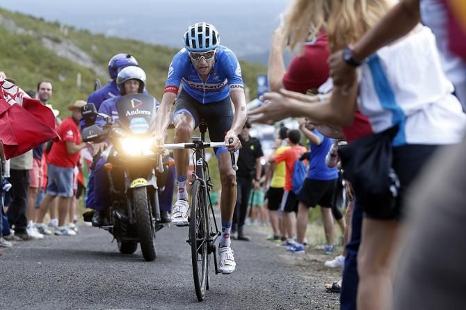 Ryder Hesjedal (Garmin-Sharp) is on his way to winning stage 14