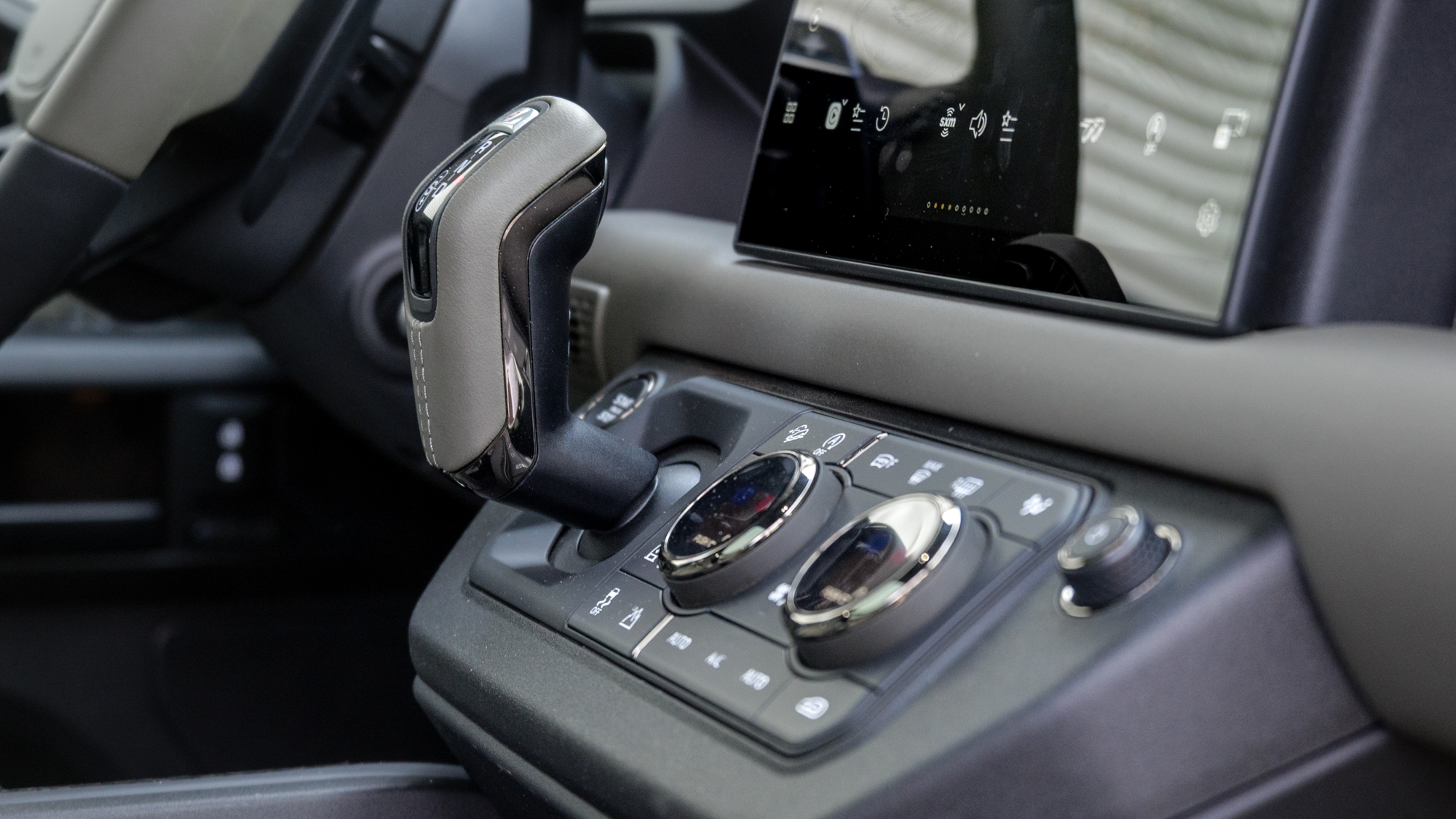 2025 Land Rover Defender test drive.