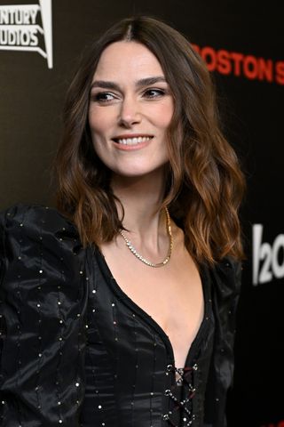  Keira Knightley is pictured with a bob as she attends the Boston Strangler Premiere at MOMA on March 14, 2023 in New York City. 