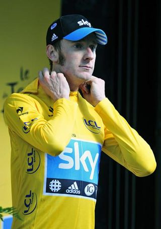 Bradley Wiggins (Sky) remains in yellow for another day.