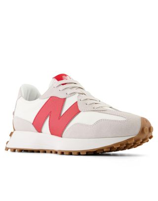 New Balance 327 Trainers in Beige