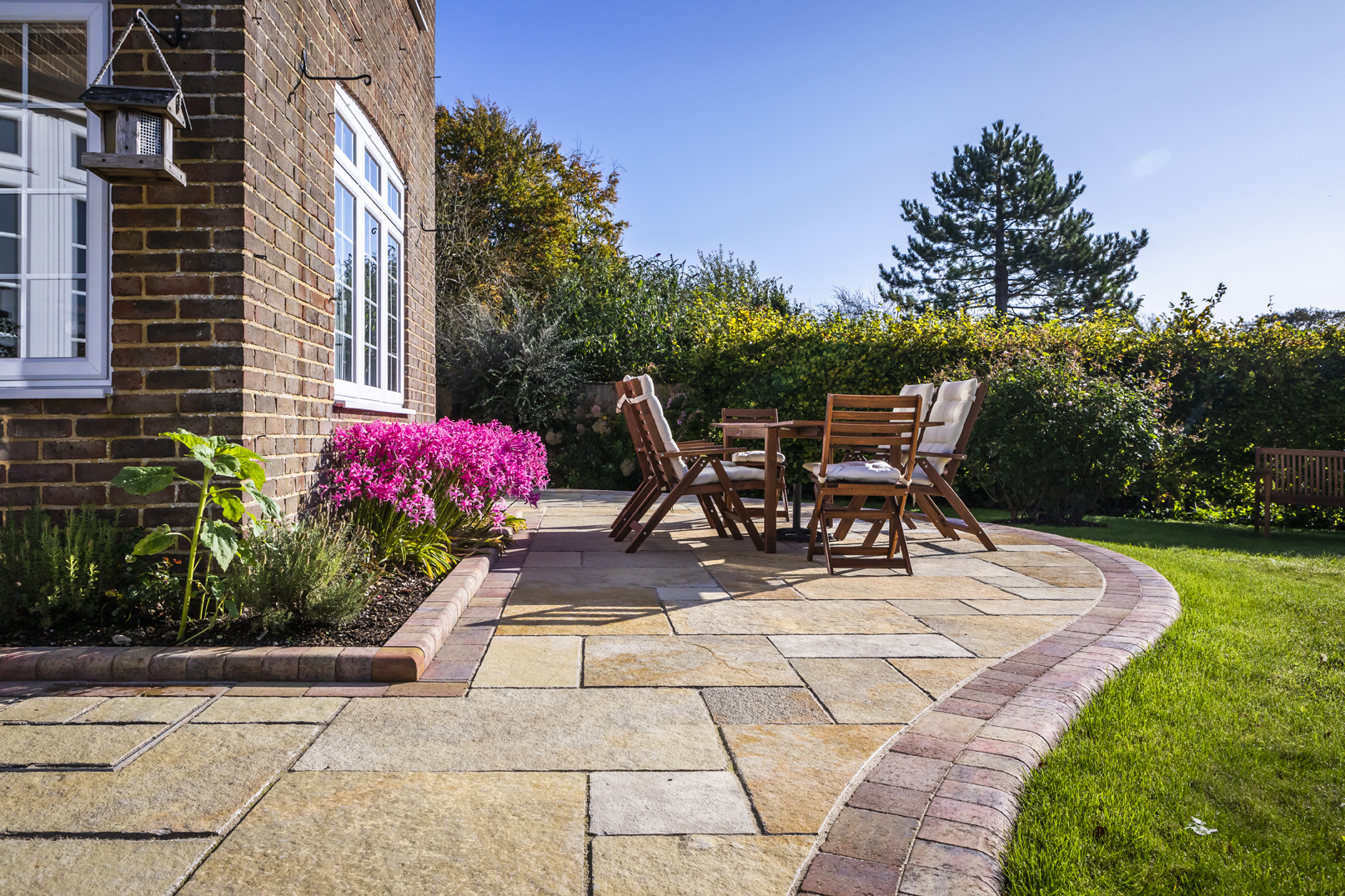 English Patio Design Ideas