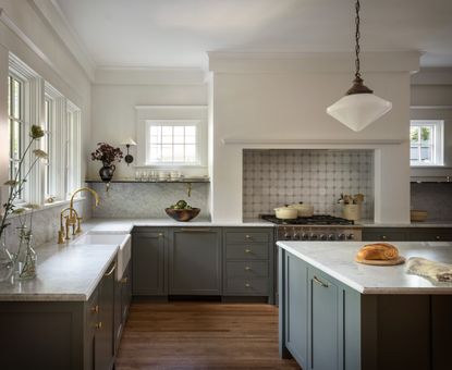 Modern kitchen renovation in Portage Bay by Lisa Staton