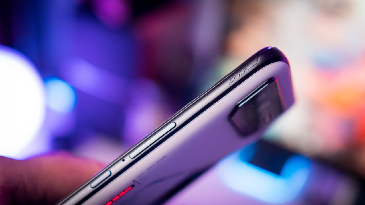 ASUS ROG Phone 6 Pro review