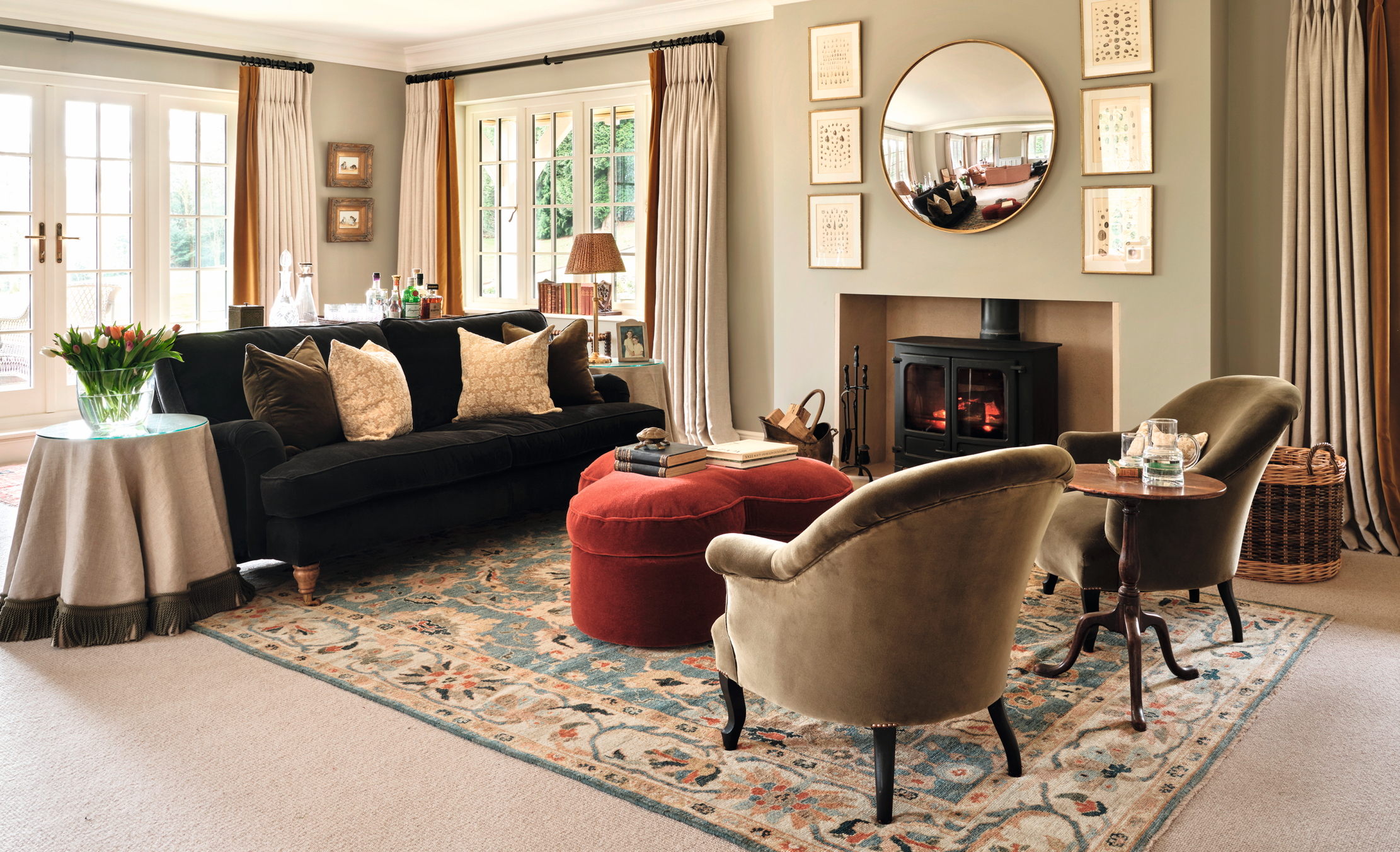 A carpet in a living room, looking lovely