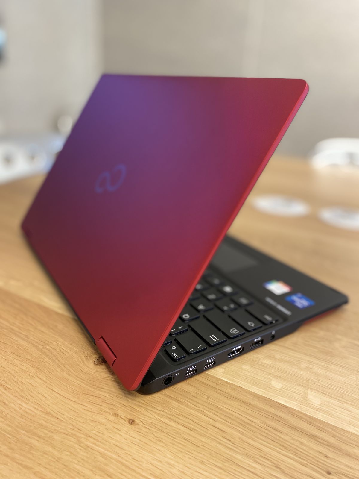 Fujitsu Lifebook U9311x Fujitsu LIFEBOOK U9311X Intel Core I5