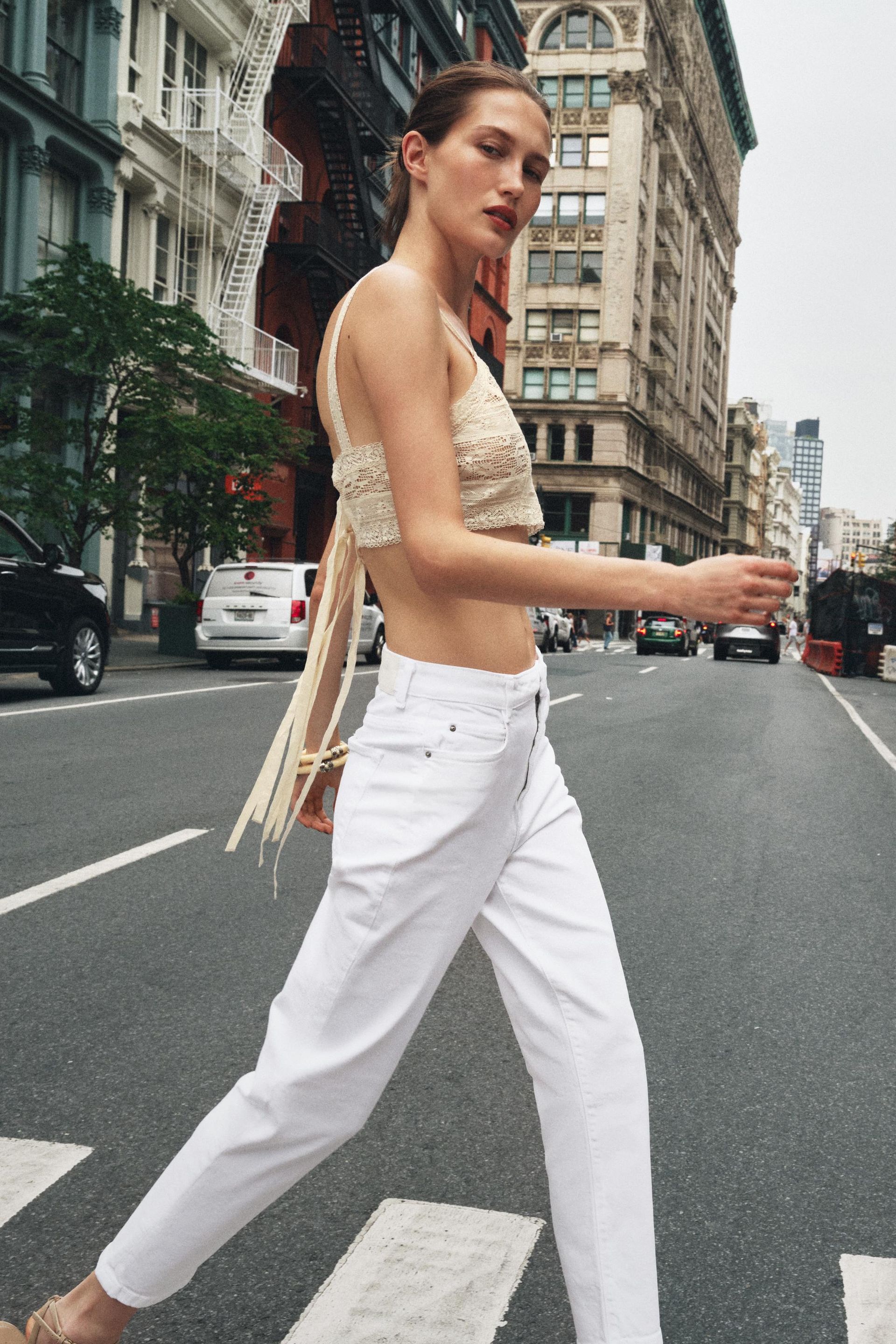 Z1975 High-Waist Mom Leg Jeans