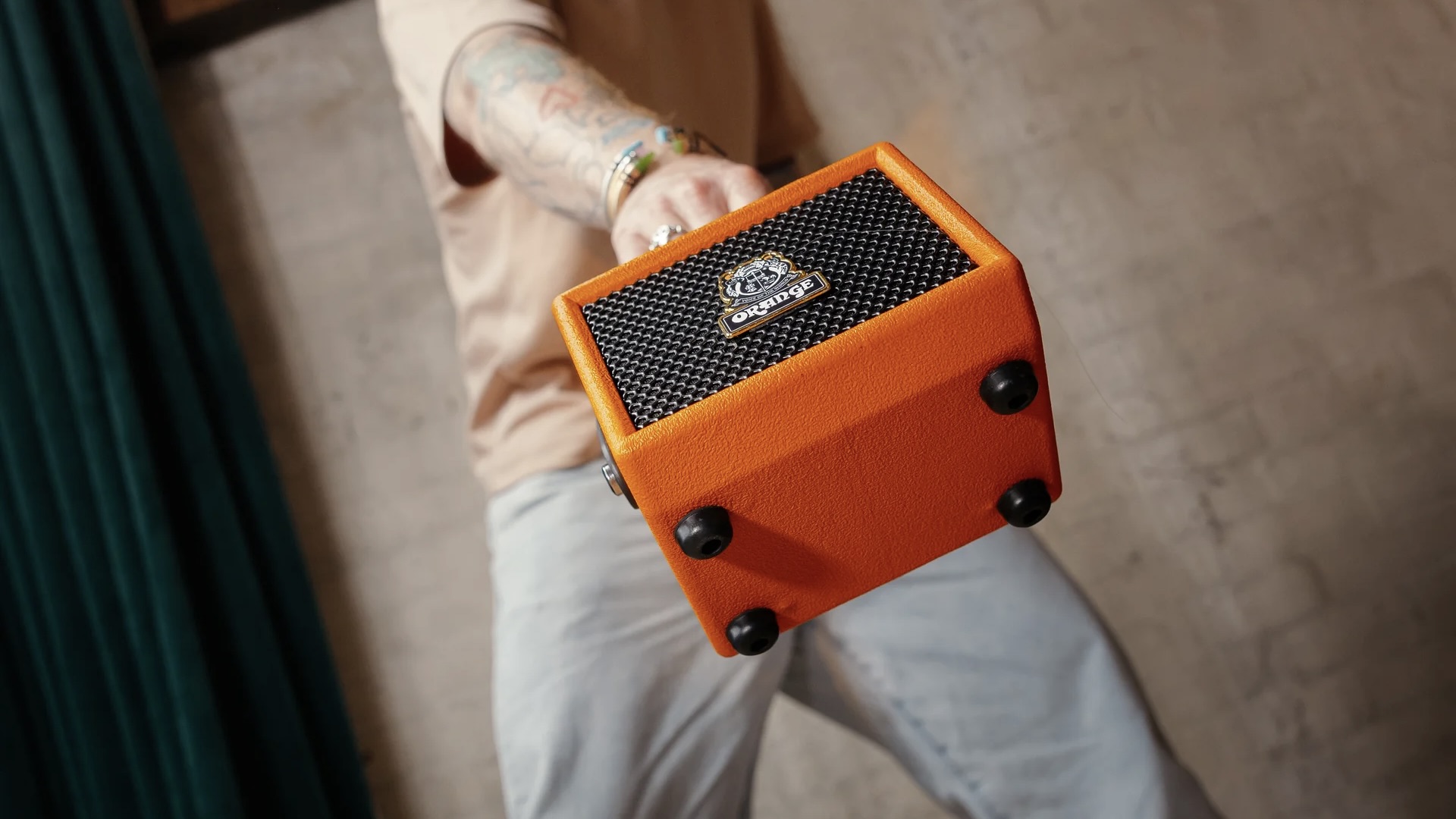 Orange Ed Sheeran Outlowd ES3