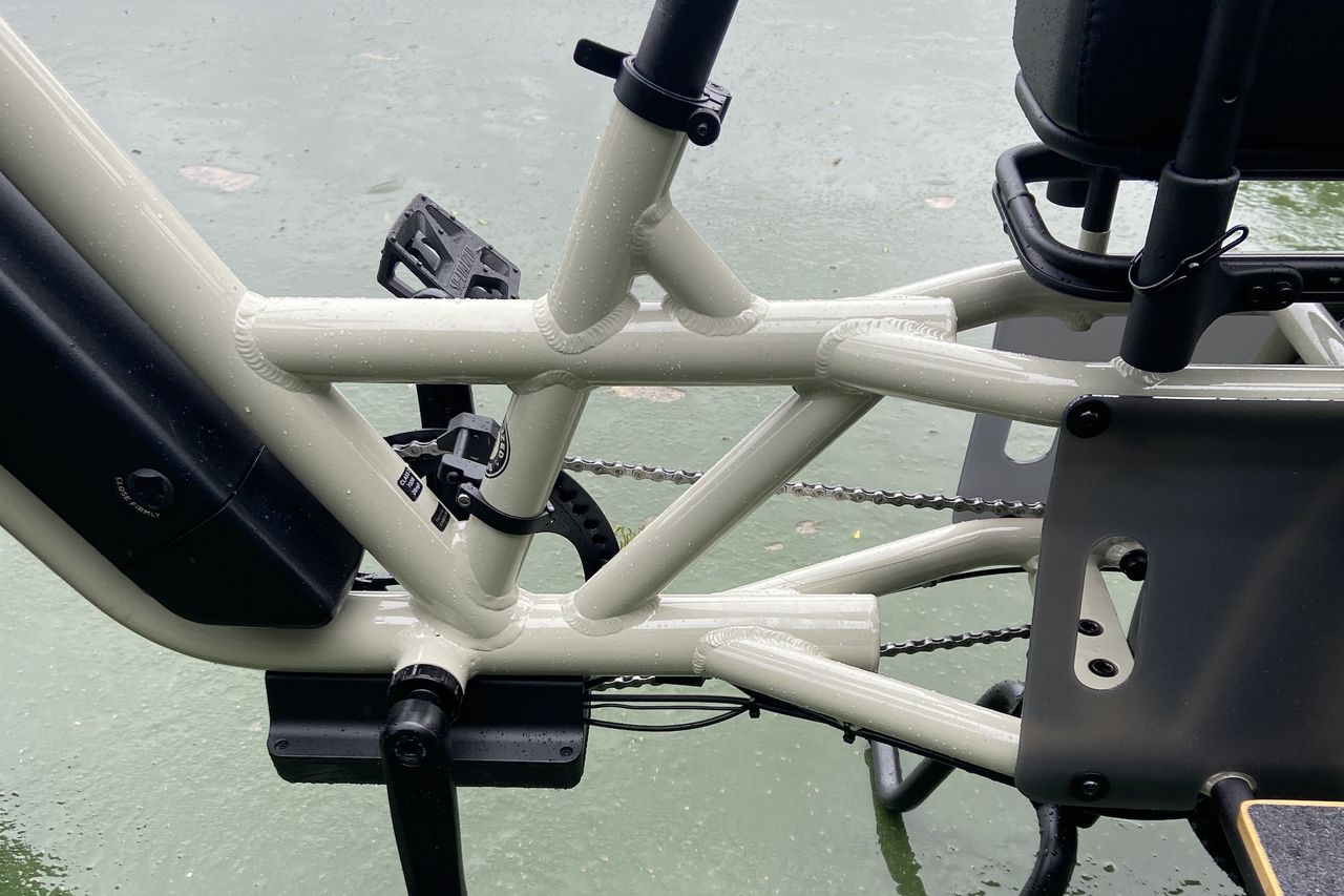 The Specialized Globe Haul LT