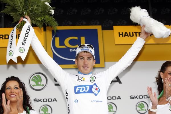 Arnold Jeannesson (FDJ) is the new white jersey wearer after Gesink cracked