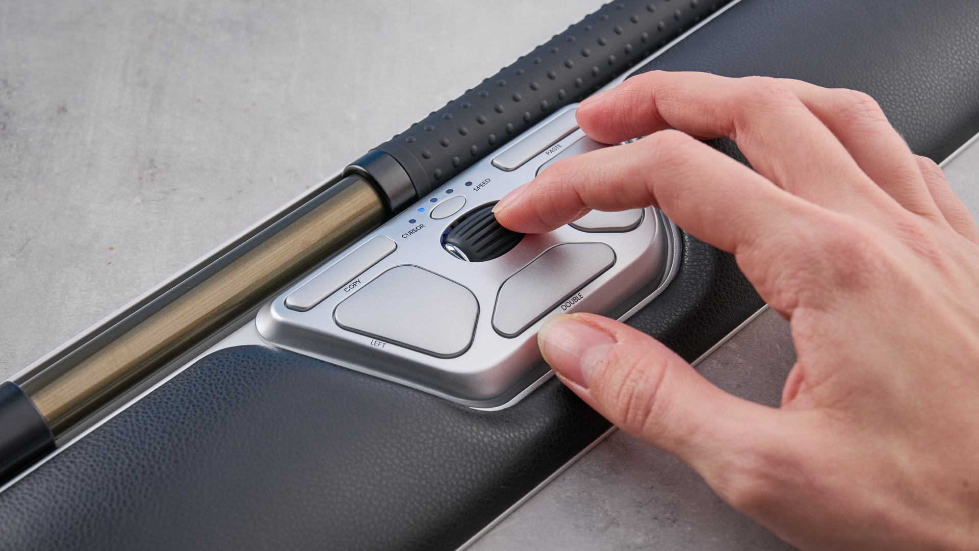 Contour RollerMouse Red Wireless with the slim wrist rest