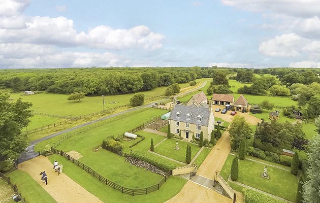 Bushey Lawn Lodge