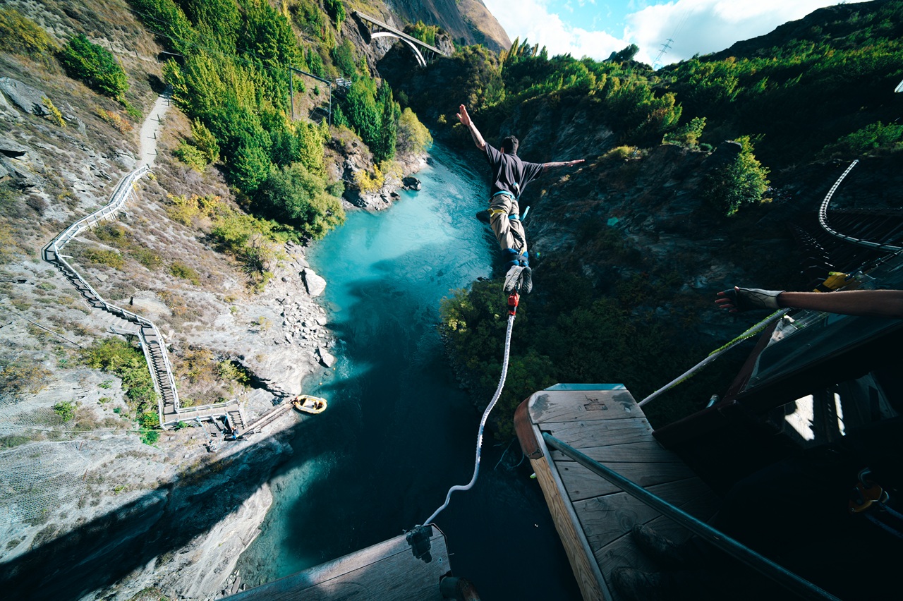 Alien Weaponry go bungee jumping in New Zealand 2025