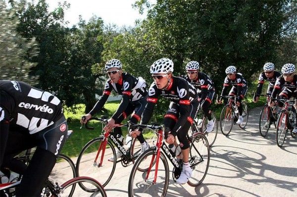 The Cerv&eacute;lo Test Team