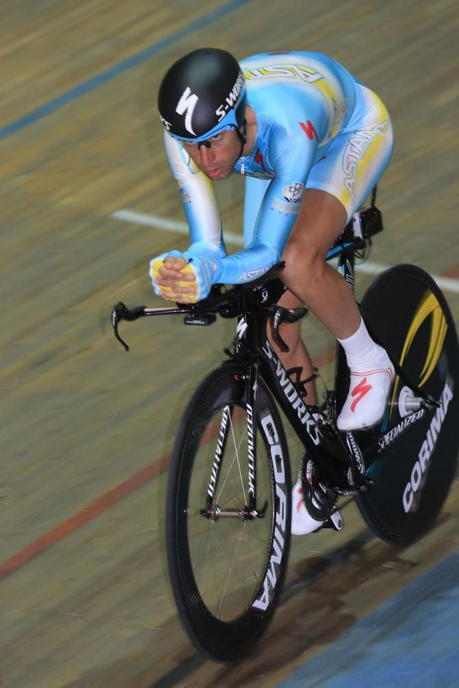 A front view of Nibali's improved position