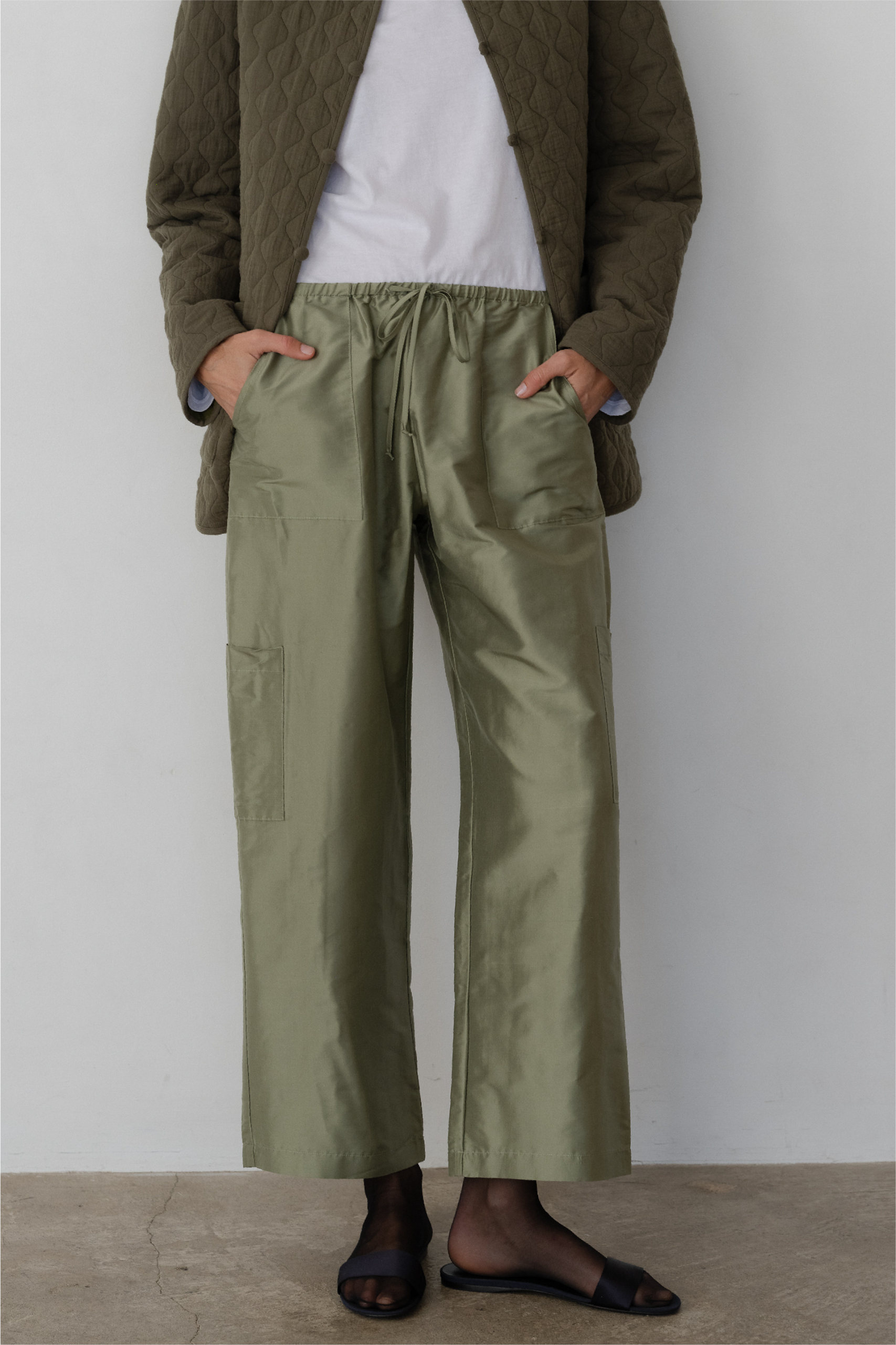 The Silk Taffeta Cargo Pant - Oregano / Oregano / Xxs