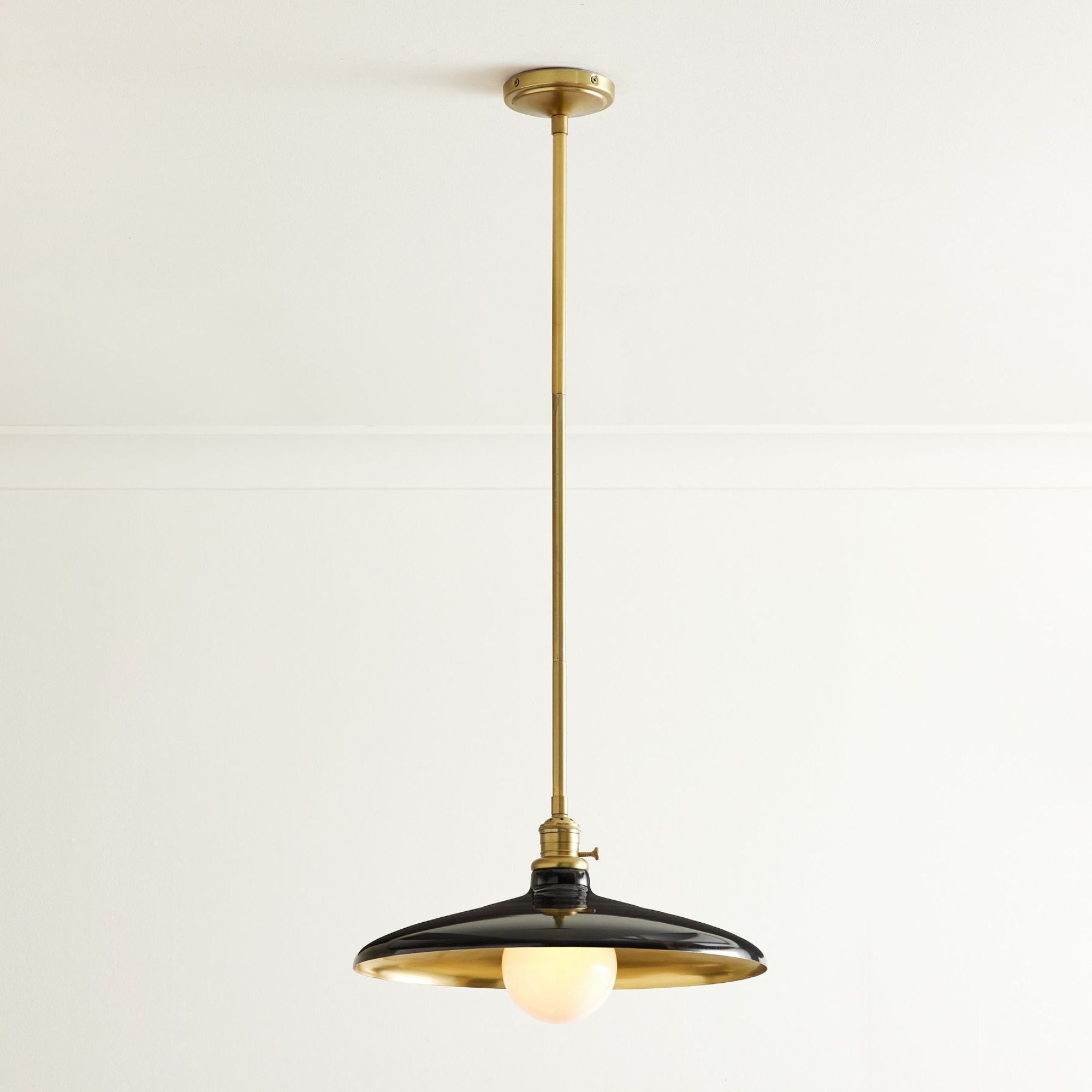 Farmhouse Metal Pole Pendant (18") (Black)