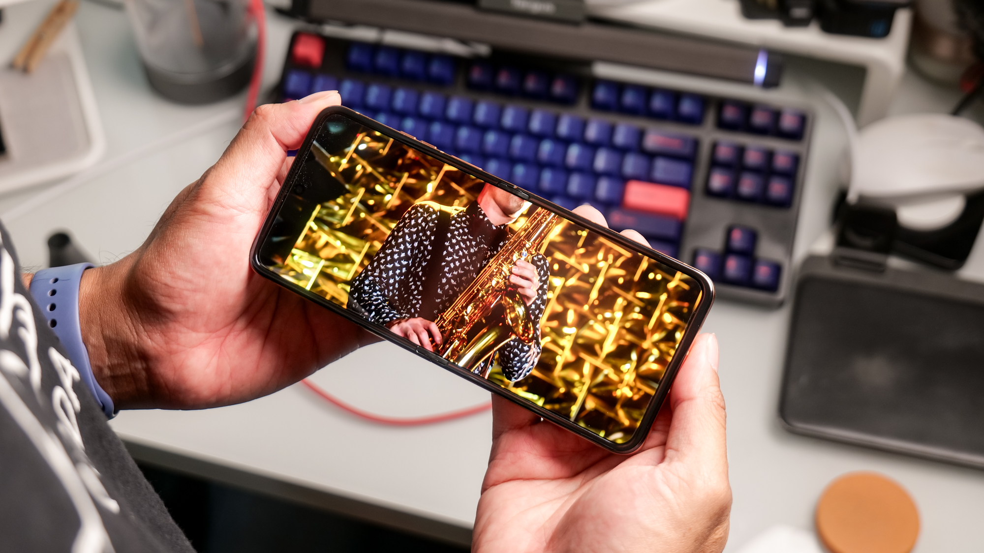 Motorola Razr Plus (2025) playing 4K HDR clip.