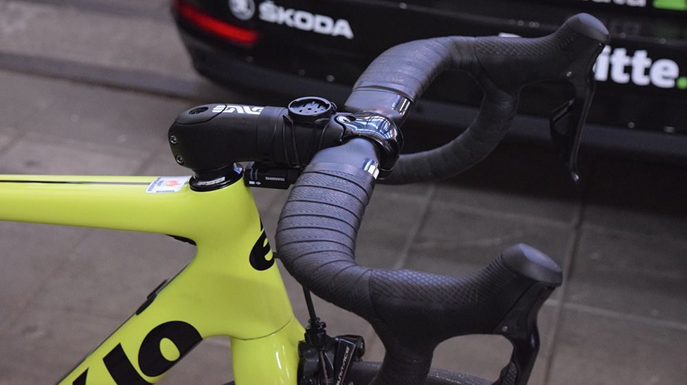 Eisel's Cervelo R3 was equipped with the new ENVE SES Aero road stem