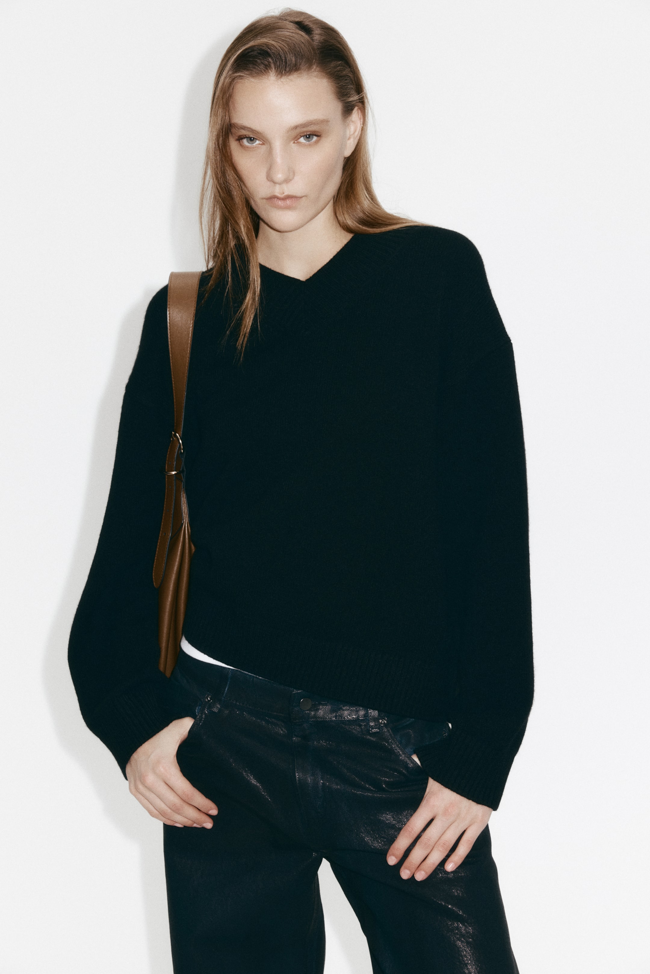 V-Neck Jumper - Cream