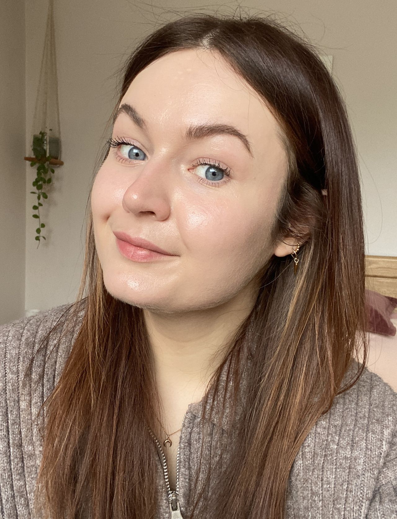 Lucy wearing Jones Road What the Foundation in Porcelain