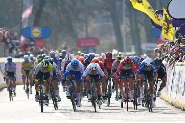 Jasper Philipsen vince il Scheldeprijs (foto: Luc Claessen/Getty Images)