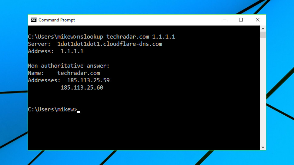 Skjermbilde av kommandolinjen hvor Techradar tester en DNS-tjeneste