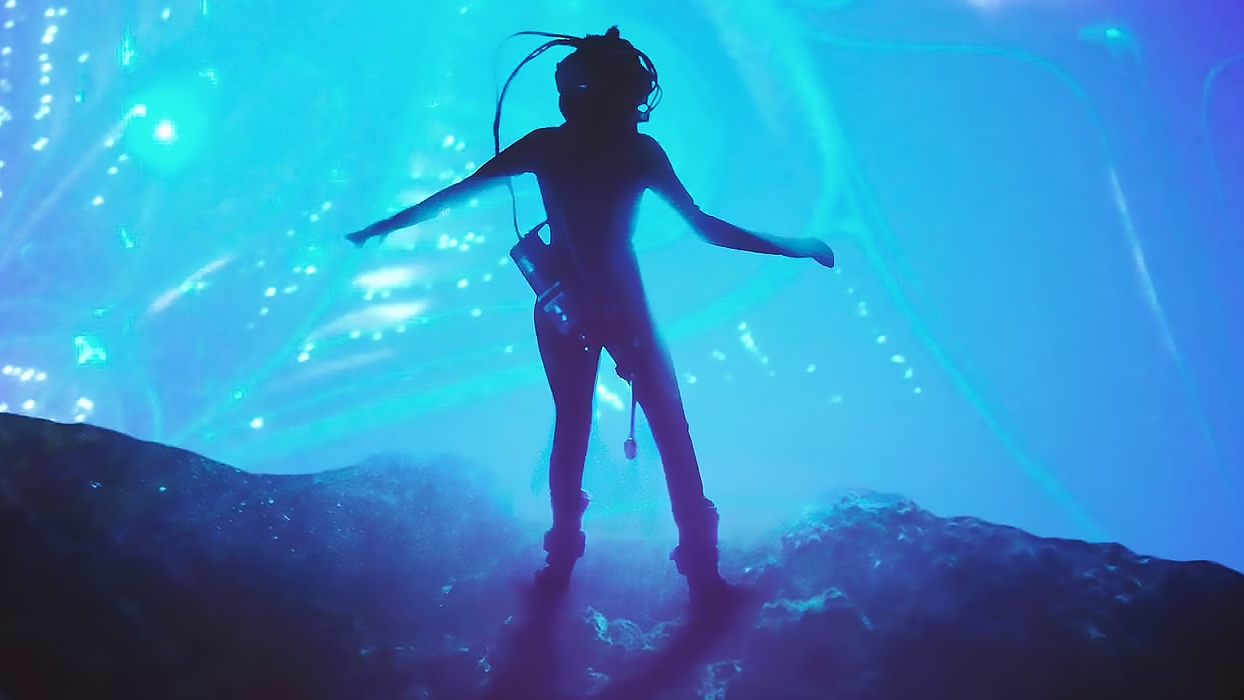 Still from James Cameron movie The Abyss
