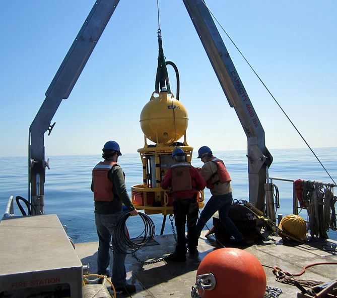 This device, an environmental sample processor, automatically collects a sample of water and then rapidly tests it for DNA and toxins. The device is being deployed in the Gulf of Maine to watch for the potentially harmful toxins released by algal blooms k