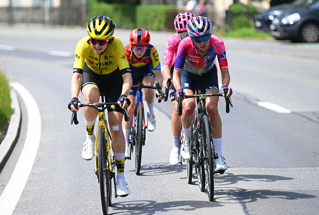KUSSNACHT, SWITZERLAND - JUNE 14: (L-R) Femke De Vries of Netherlands and Team Visma | Lease a Bike and Katarzyna Niewiadoma of Poland and Team CANYON/SRAM zondacrypto compete during the 5th Tour de Suisse Women 2025, Stage 3 a 123.1km stage from Oberkirch to Kussnacht / #UCIWWT / on June 14, 2025 in Kussnacht, Switzerland. (Photo by Tim de Waele/Getty Images)