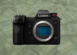 Claim £400 cashback on the Panasonic Lumix S1 in fantastic camera deal!