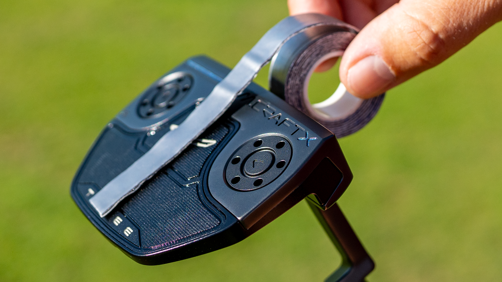 The 7 Ways To Adapt Your Golf Bag For Winter