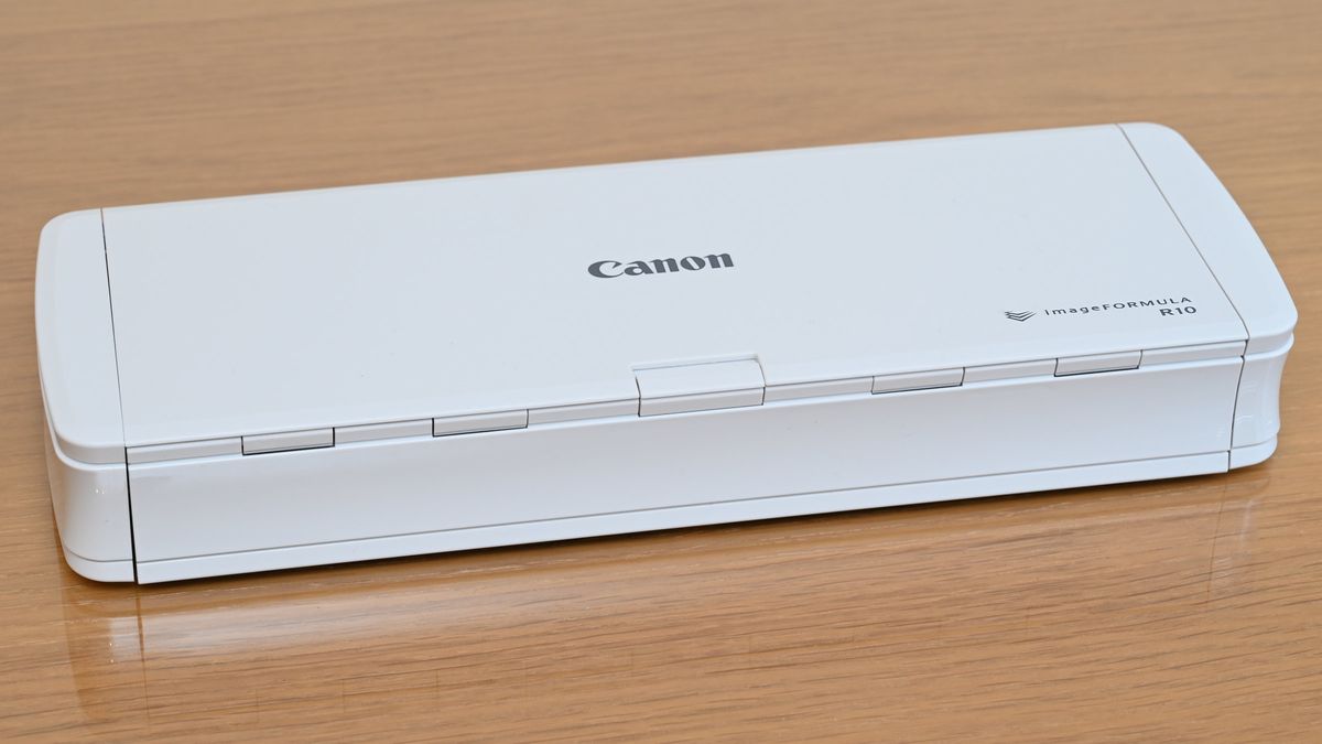 Canon imageFORMULA R10 transportable scanner overview