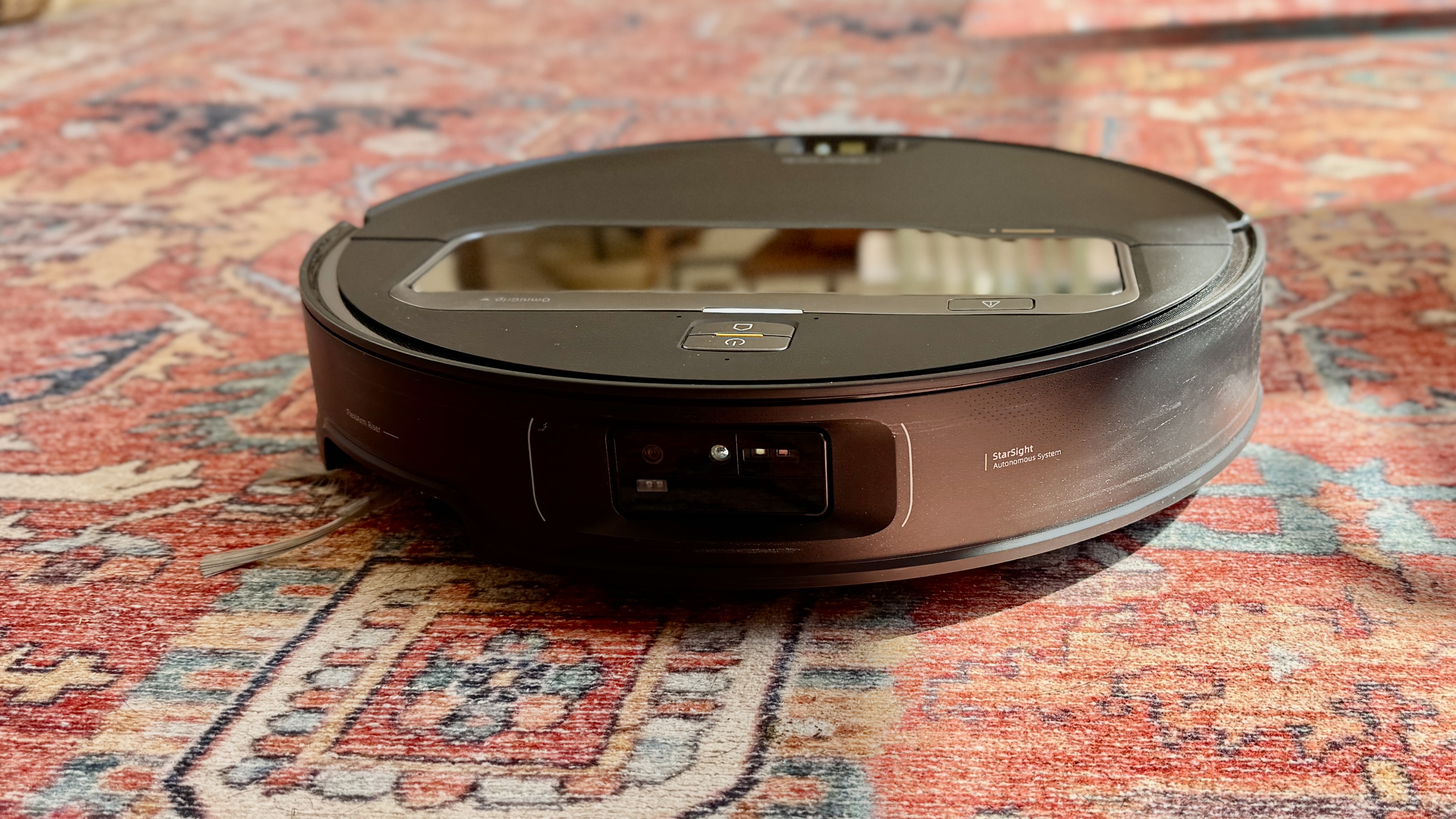 Roborock Saros Z70 on carpet