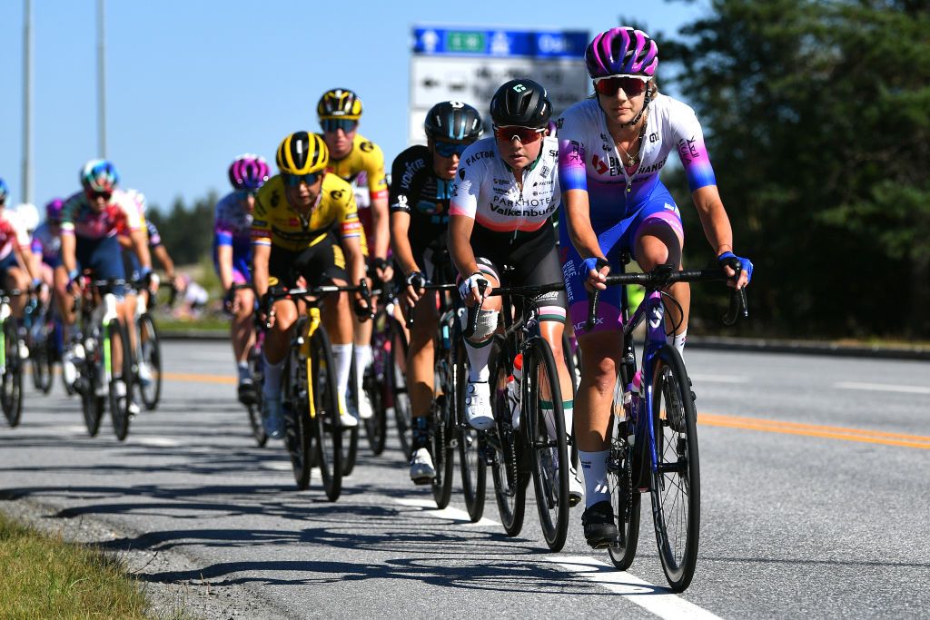 MYSEN NORWAY AUGUST 12 LR Lieke Nooijen of Netherlands and Team Parkhotel Valkenburg and Arianna Fidanza of Italy and Team BikeExchange Jayco compete during the 8th Tour of Scandinavia 2022 Battle Of The North Stage 4 a 1192km stage from Askim to Mysen UCIWWT tourofscandinavia TOSC22 on August 12 2022 in Mysen Norway Photo by Luc ClaessenGetty Images
