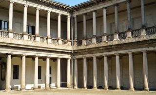 colonnade as the set for the show