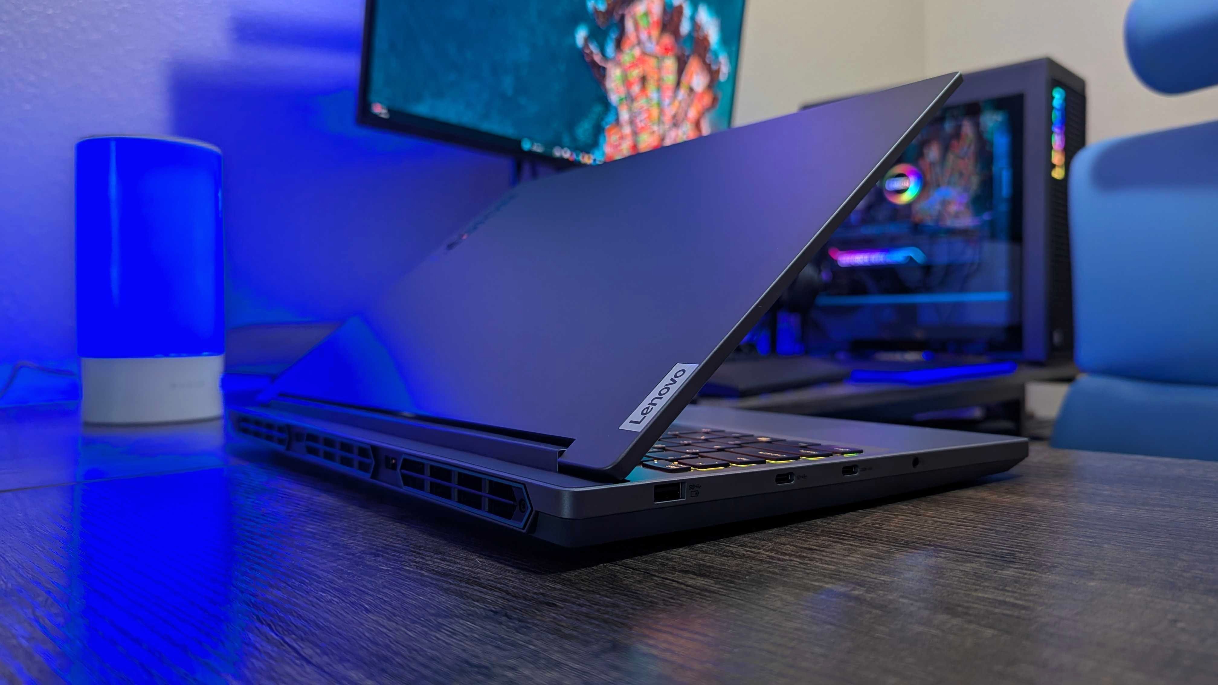 This mid-range gaming laptop feels like the forgotten middle child, and isn't difficult to understand why