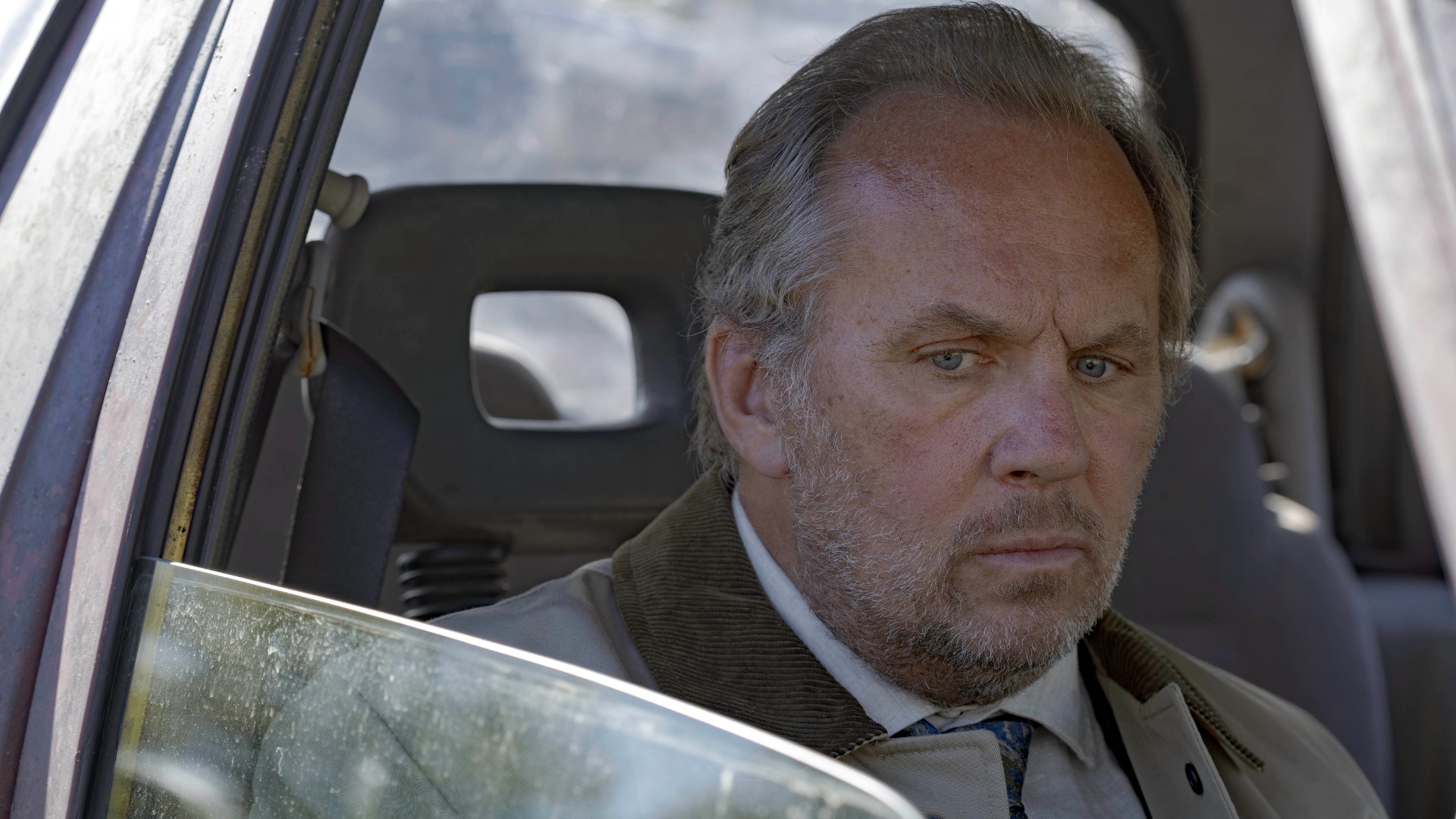 Dean Andrews as Stewart in Number One Fan