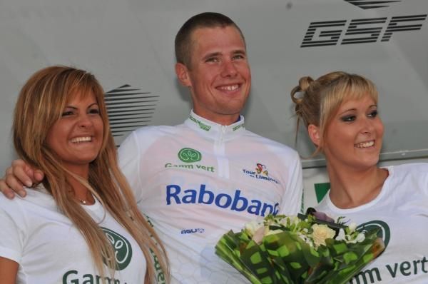 Sebastian Langeveld (Rabobank) remains atop the young rider classification.