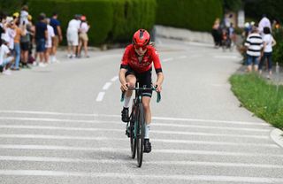 LE GRAND BORNAND FRANCE AUGUST 17 Maeva Squiban of France and Team Arkea BB Hotels Women competes in the chase group during the 3rd Tour de France Femmes 2024 Stage 7 a 1664km stage from Champagnole to Le Grand Bornand 1265m UCIWWT on August 17 2024 in Le Grand Bornand France Photo by Dario BelingheriGetty Images