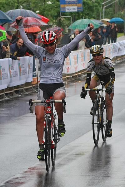 Eleonora Patuzzo (Safi - Pasta Zara) wins the Giro del Trentino's final stage in Cles.