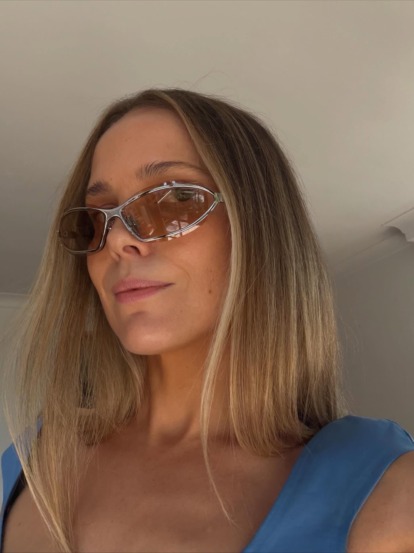 Rachel Rowlings with sunrise blonde hair.