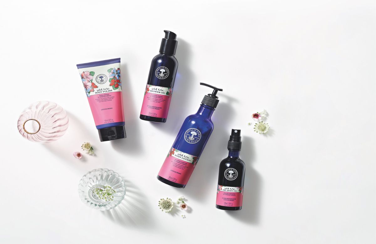 La collection pour le corps Wild Rose de Neal's Yard Remedies est arrivée