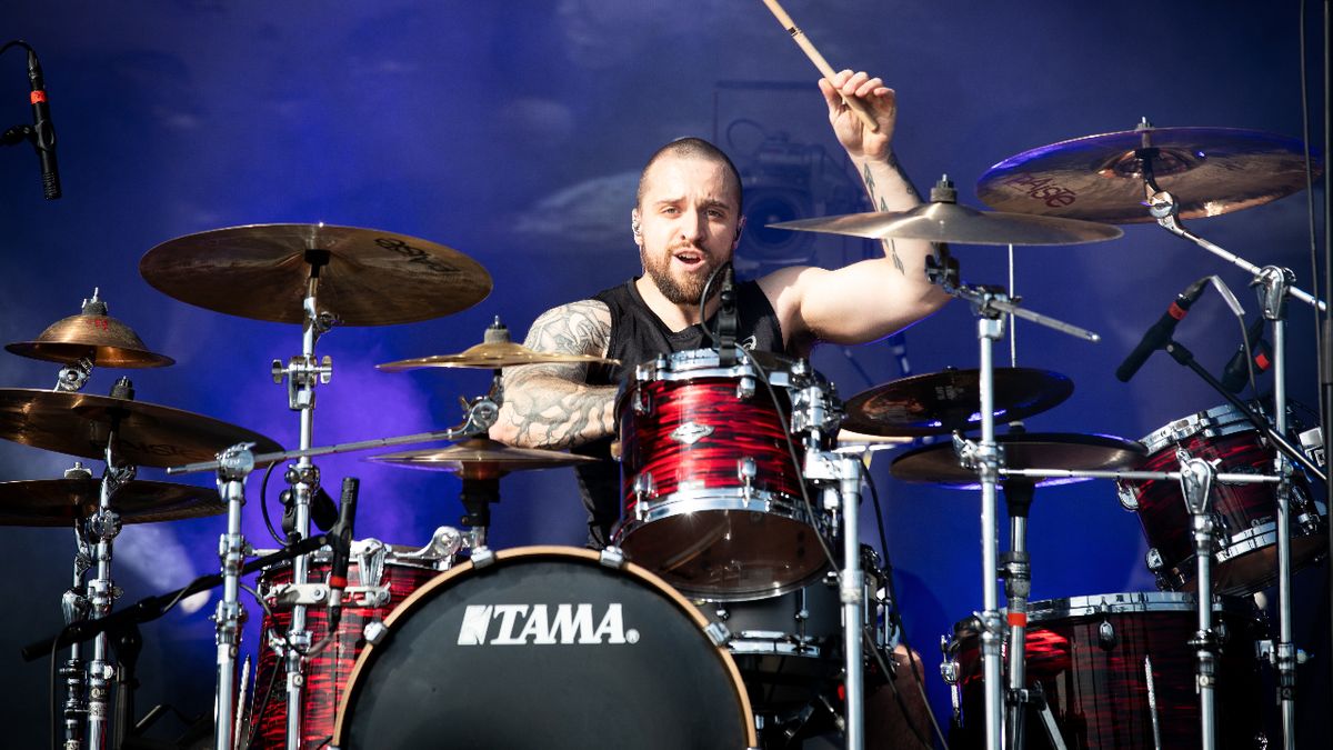 Sepultura announces drummer Eloy Casagrande’s exit from the band, naming Greyson Nekrutman as his replacement and Casagrande promises to “See you soon on the road!” as Slipknot rumours ramp up