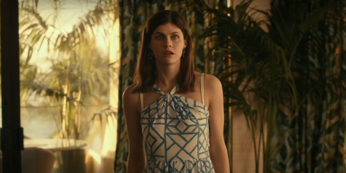 Alexandra Daddario's New HBO Series The White Lotus Looks Hilariously